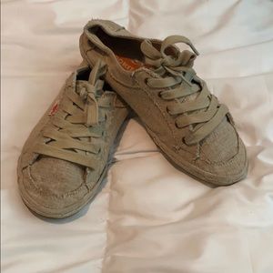 Rocket dog shoes